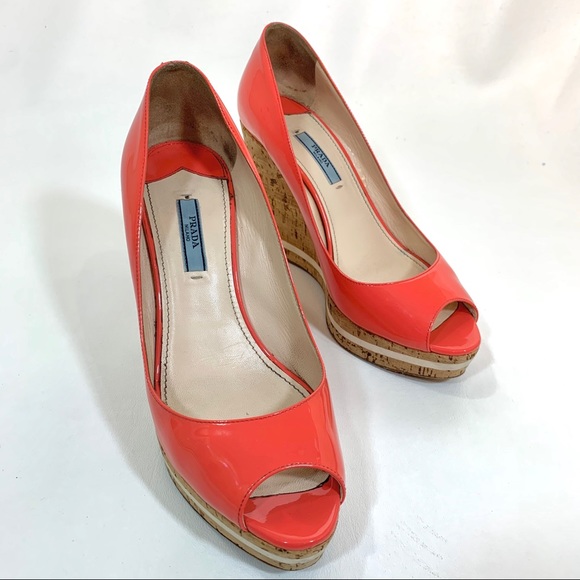 Prada Coral Patent Peep Toe Cork Wedge Pumps 8 M - Picture 6 of 8